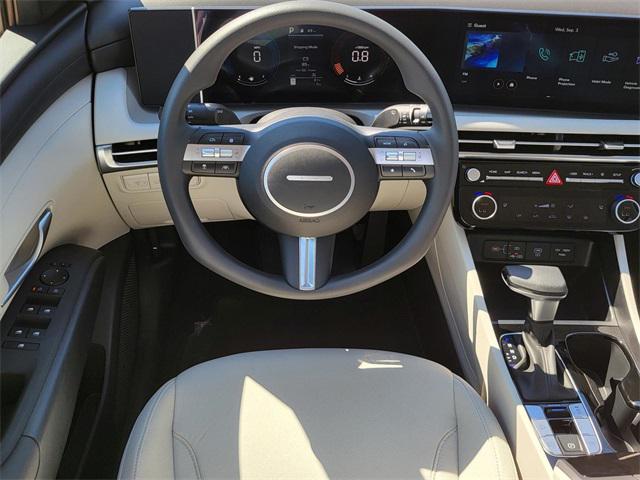 2026 Hyundai Tucson SEL photo 11