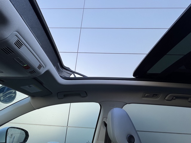 2022 Volkswagen Taos SE photo 7