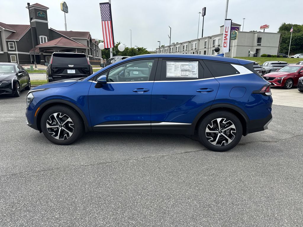 2024 Kia Sportage EX photo 6