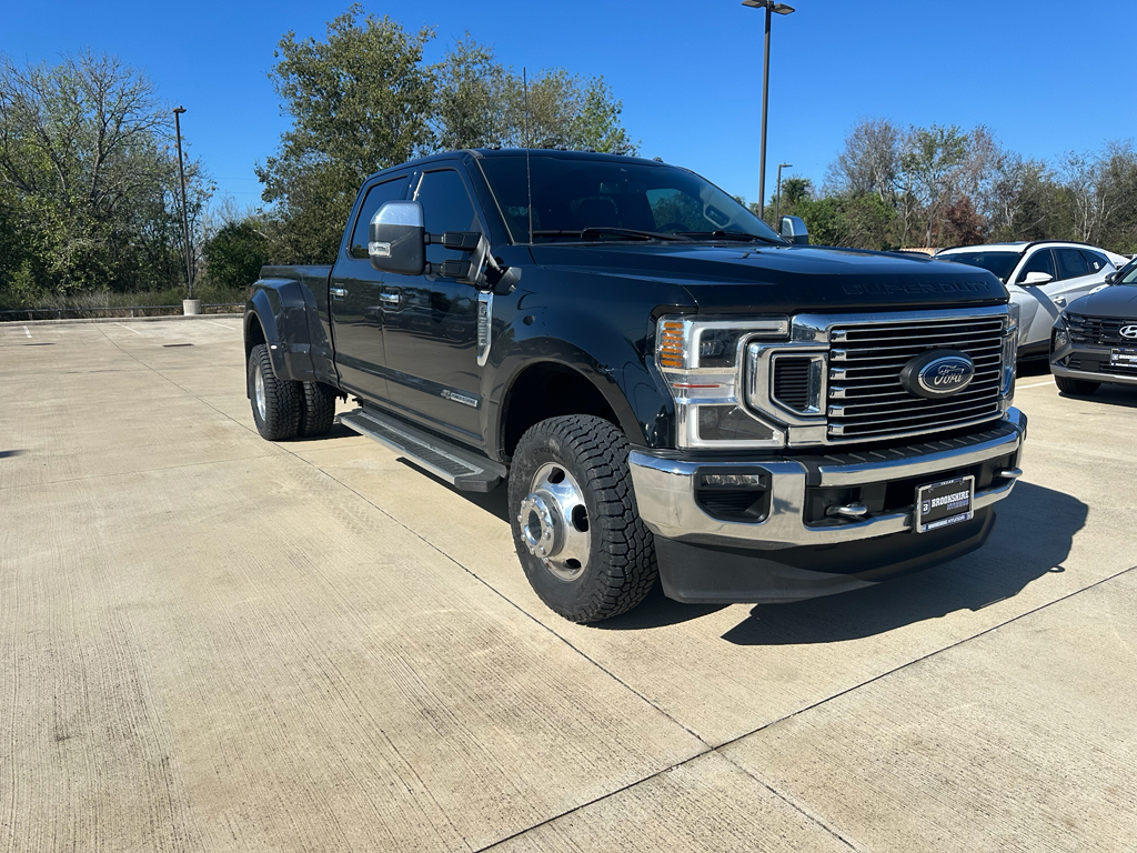 2022 Ford F-350 Lariat photo 3