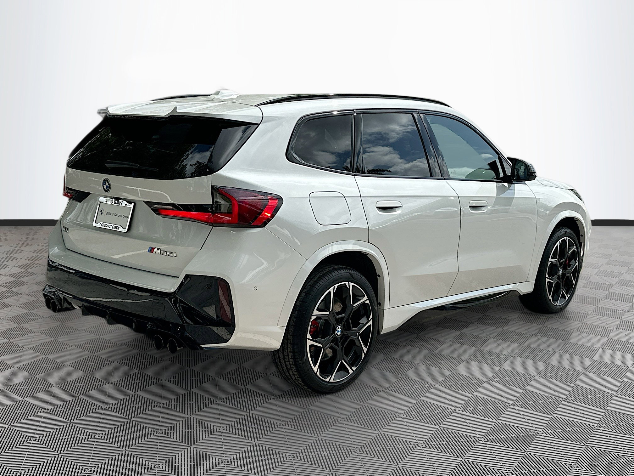 2025 Bmw X1 M35i photo 7