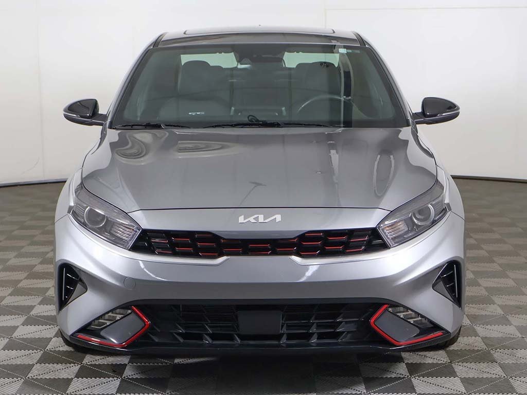 2024 Kia Forte GT-Line photo 4