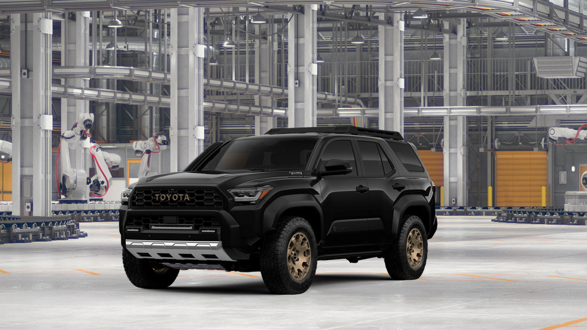 2026 Toyota 4Runner Trailhunter's photo