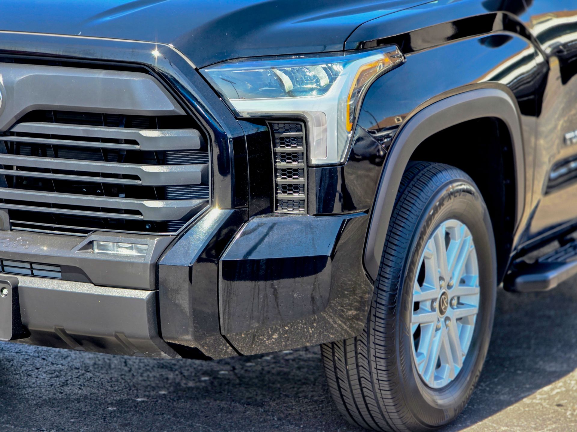 2023 Toyota Tundra SR5 photo 7