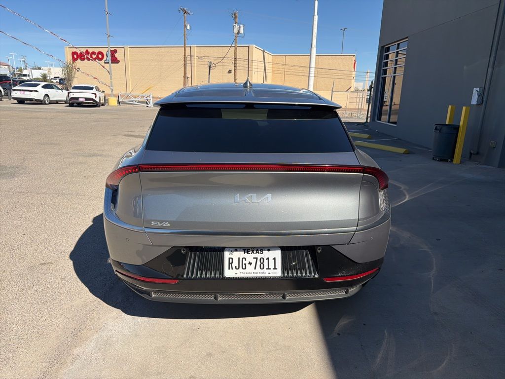 2022 Kia EV6 Wind photo 4