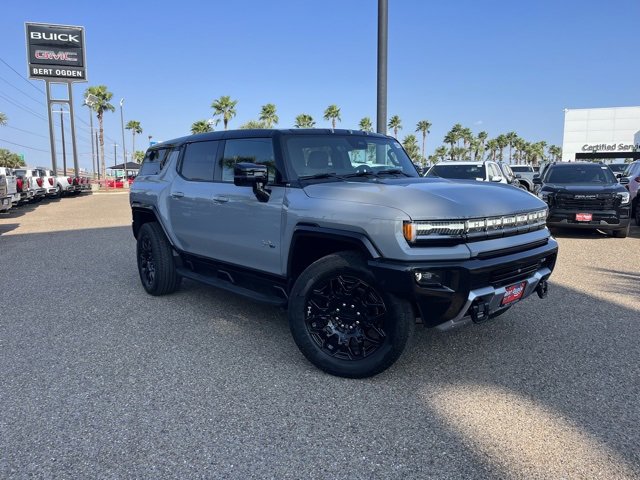 2026 GMC HUMMER EV 2X's photo