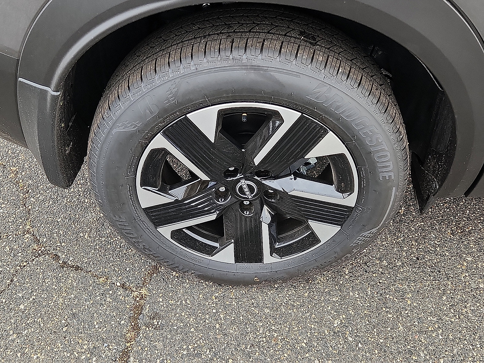 2026 Nissan Kicks SV photo 4