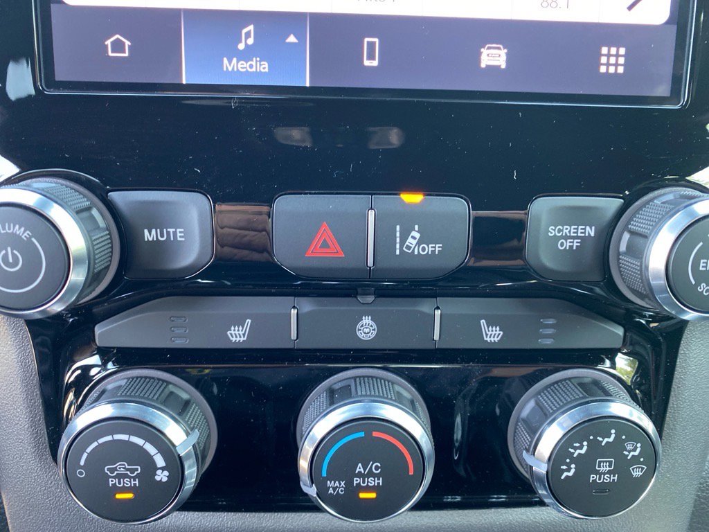 2025 Ram 1500 Big Horn photo 11