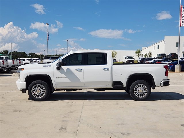 2023 Chevrolet Silverado 2500HD High Country photo 4