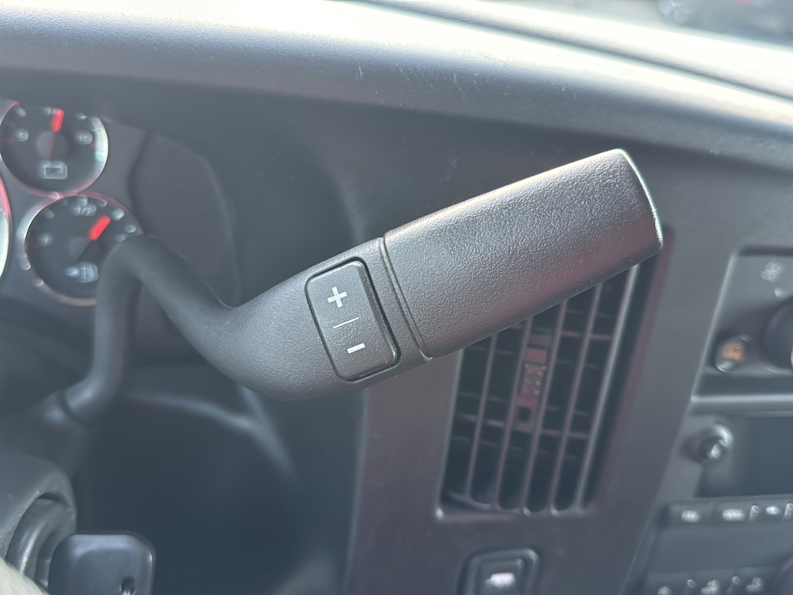 2023 Gmc Savana 2500 Cargo photo 27