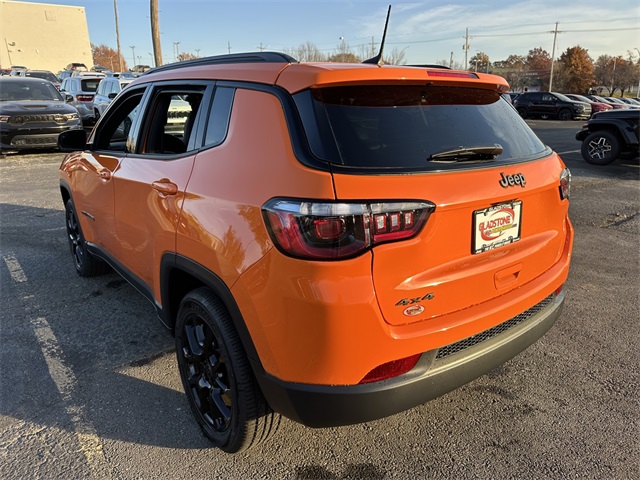 2026 Jeep Compass Latitude Altitude photo 2