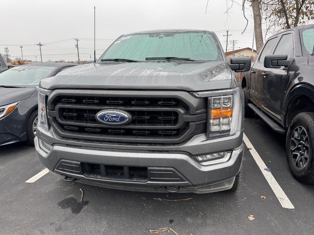 2023 Ford F-150 XLT photo 2