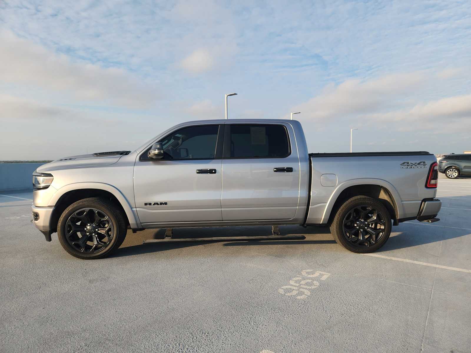 2023 Ram 1500 Limited photo 4
