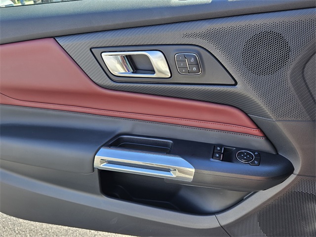 2025 Ford Mustang GT Premium photo 25