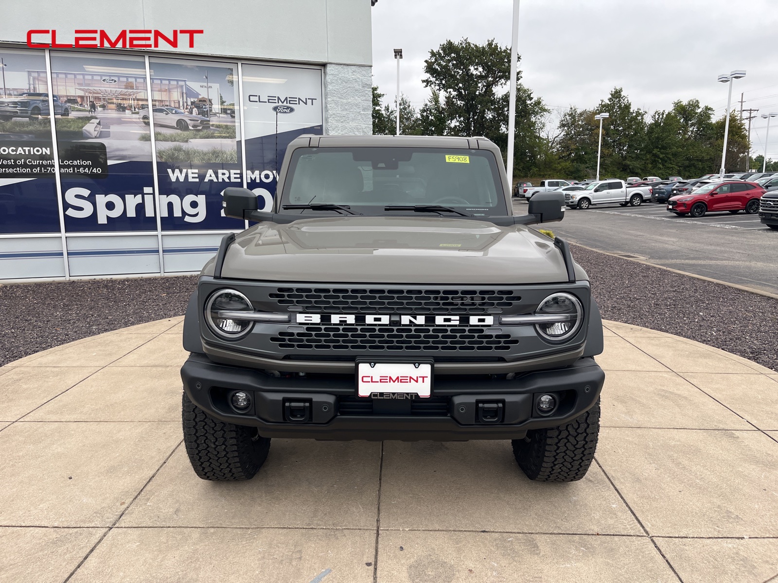 2025 Ford Bronco Badlands photo 2