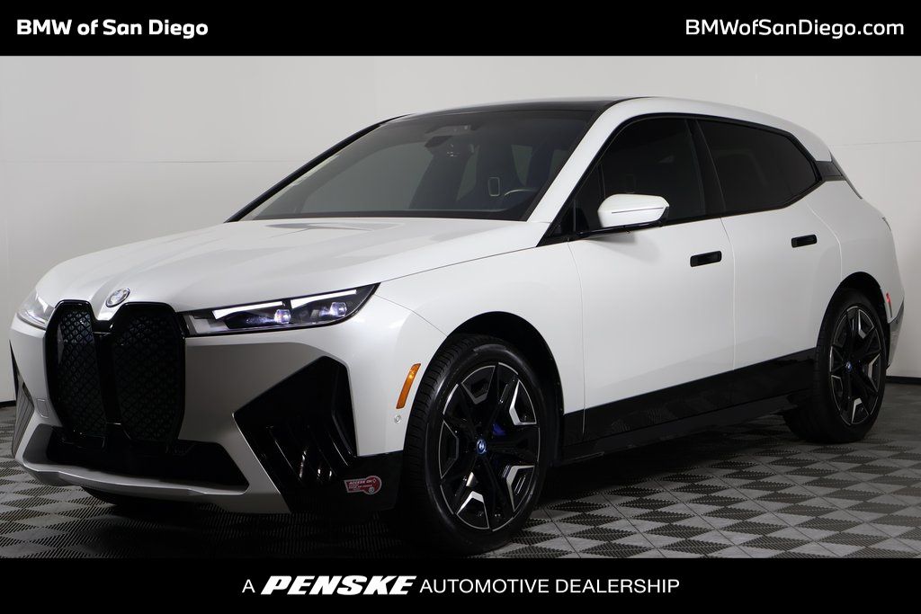 2024 BMW iX Base's photo