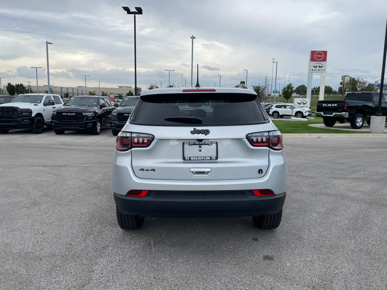 2025 Jeep Compass Latitude photo 7