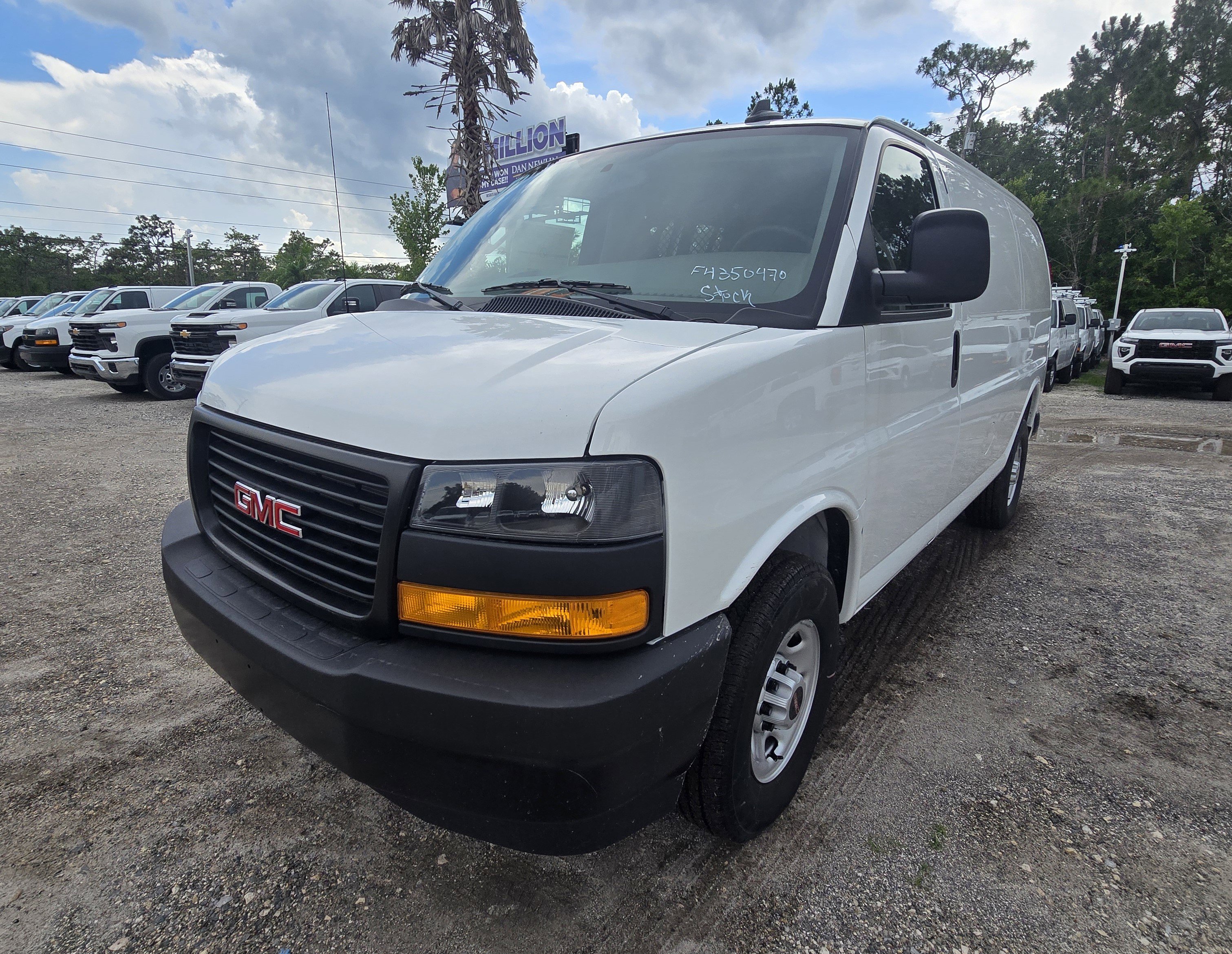2025 GMC Savana Cargo Work Van's photo