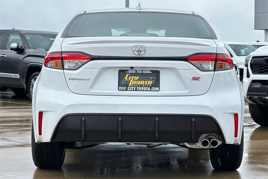 2026 Toyota Corolla SE photo 2
