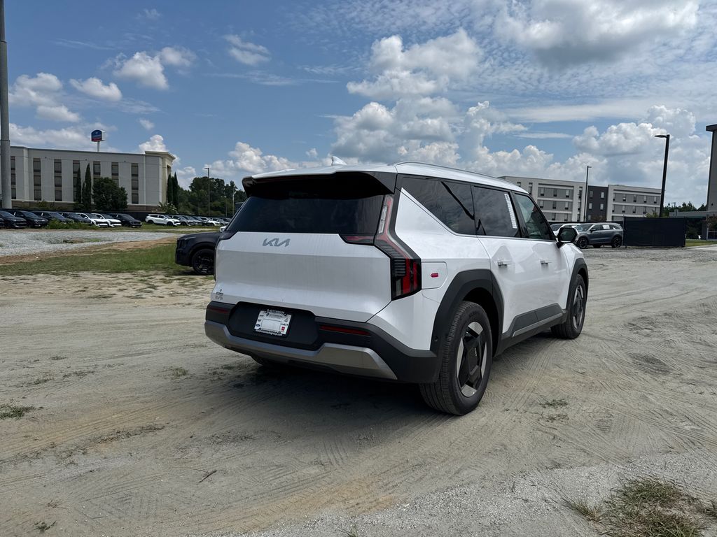 2026 Kia EV9 Wind photo 3