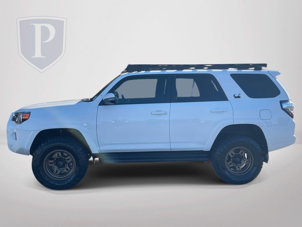 2021 Toyota 4Runner SR5 Premium photo 4