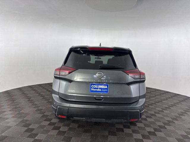 2024 Nissan Rogue SV photo 4