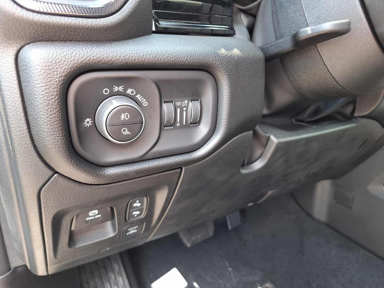 2026 Ram 1500 Rebel photo 18