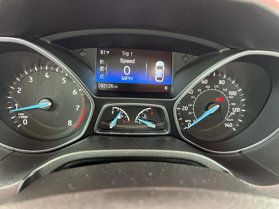 2017 Ford Focus SE photo 19