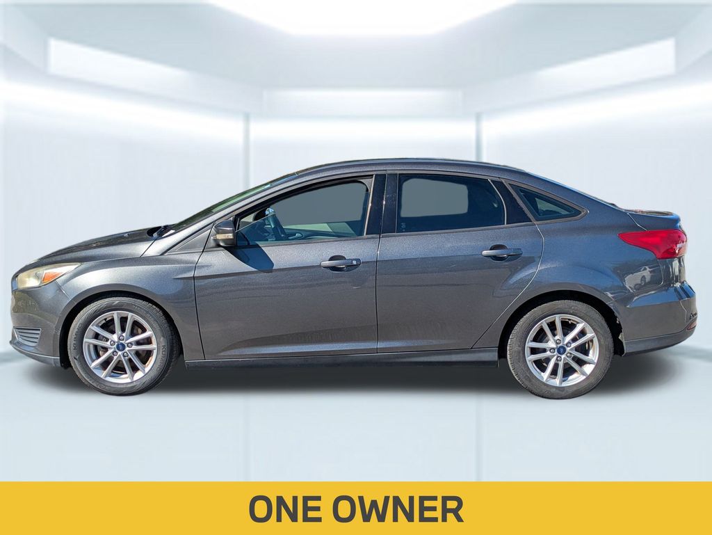 Used 2017 Ford Focus SE with VIN 1FADP3F22HL225964 for sale in Milton, FL
