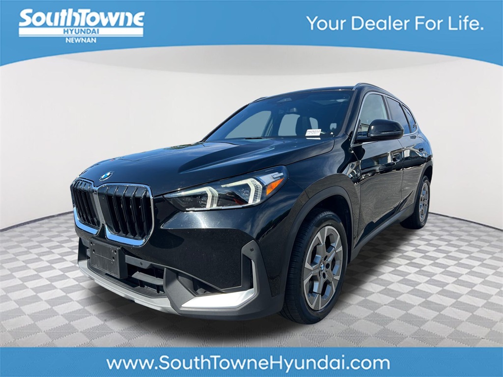 2023 BMW X1 28i's photo