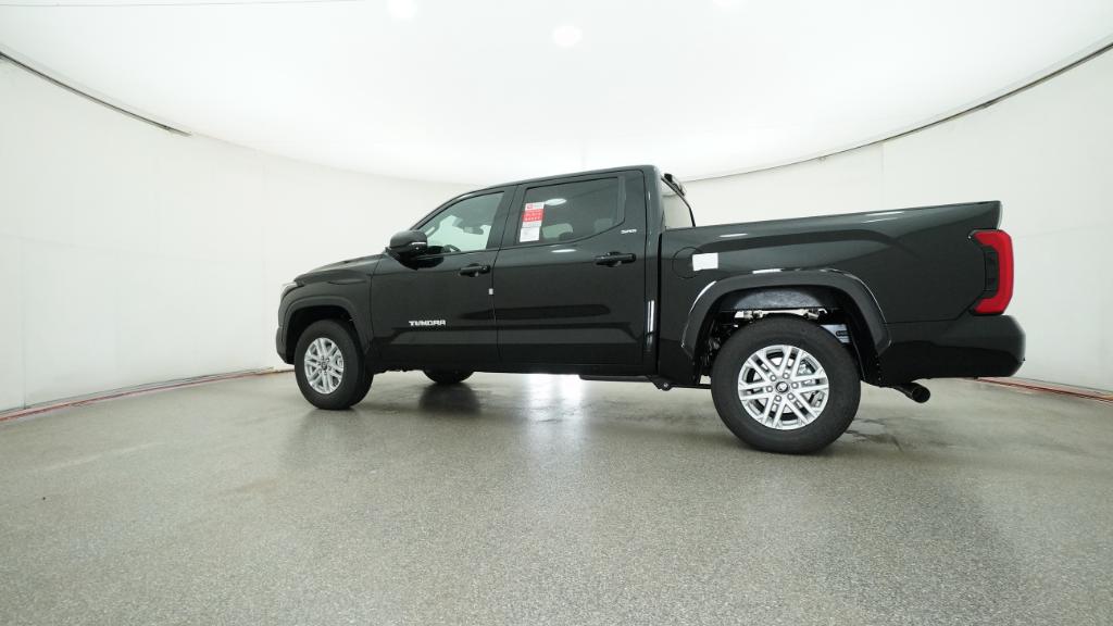 2026 Toyota Tundra SR5 CrewMax photo 12