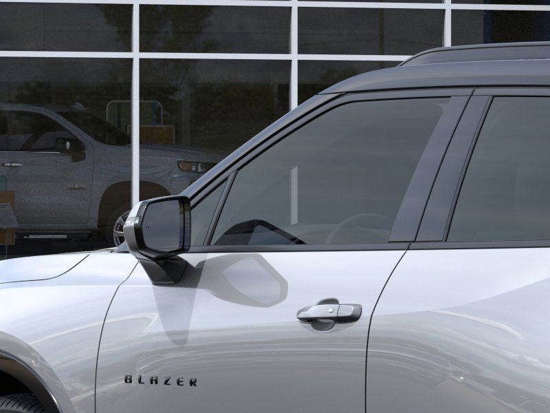 2025 Chevrolet Blazer RS photo 10