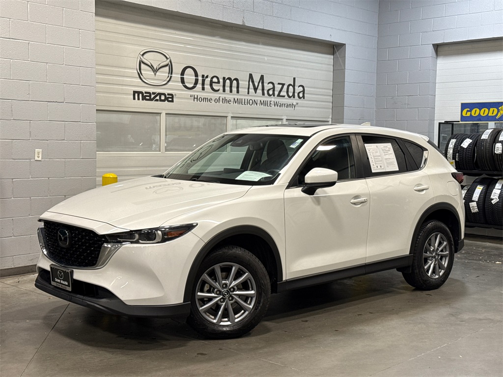 2023 Mazda CX-5 S Preferred package