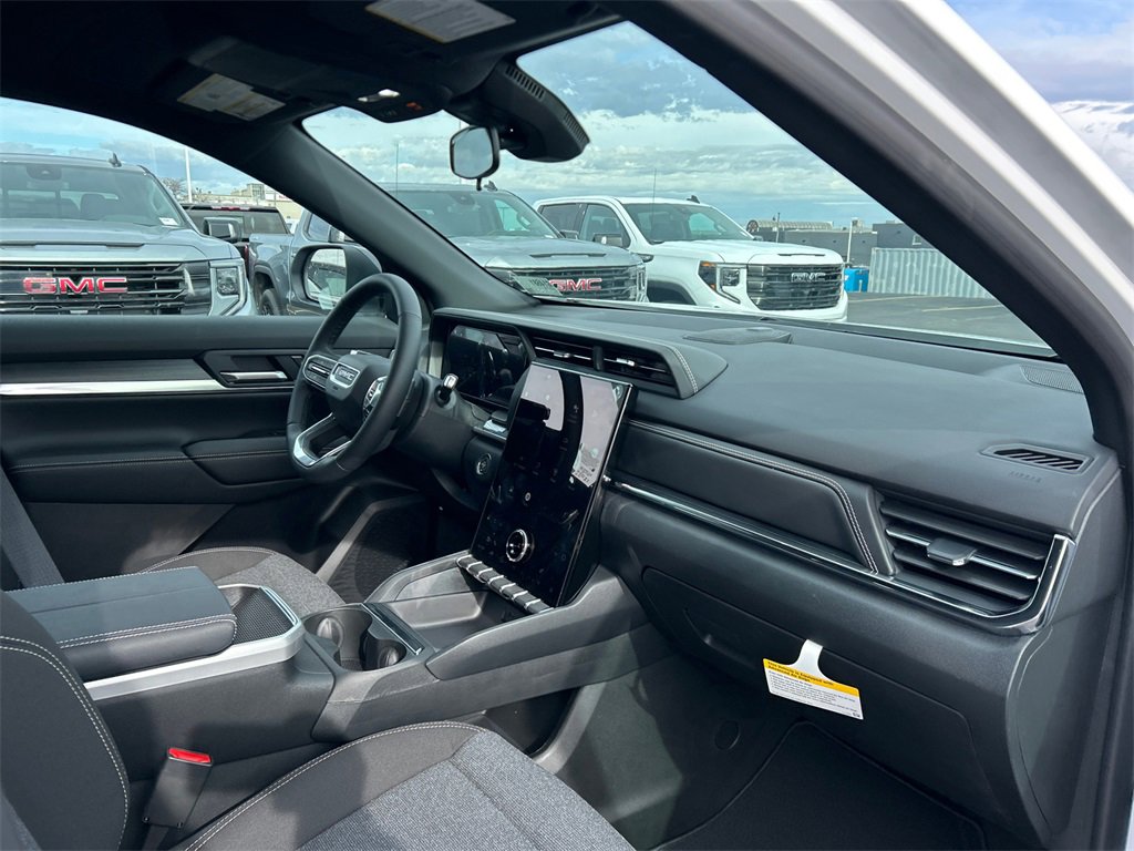 2026 GMC TERRAIN - Image 33