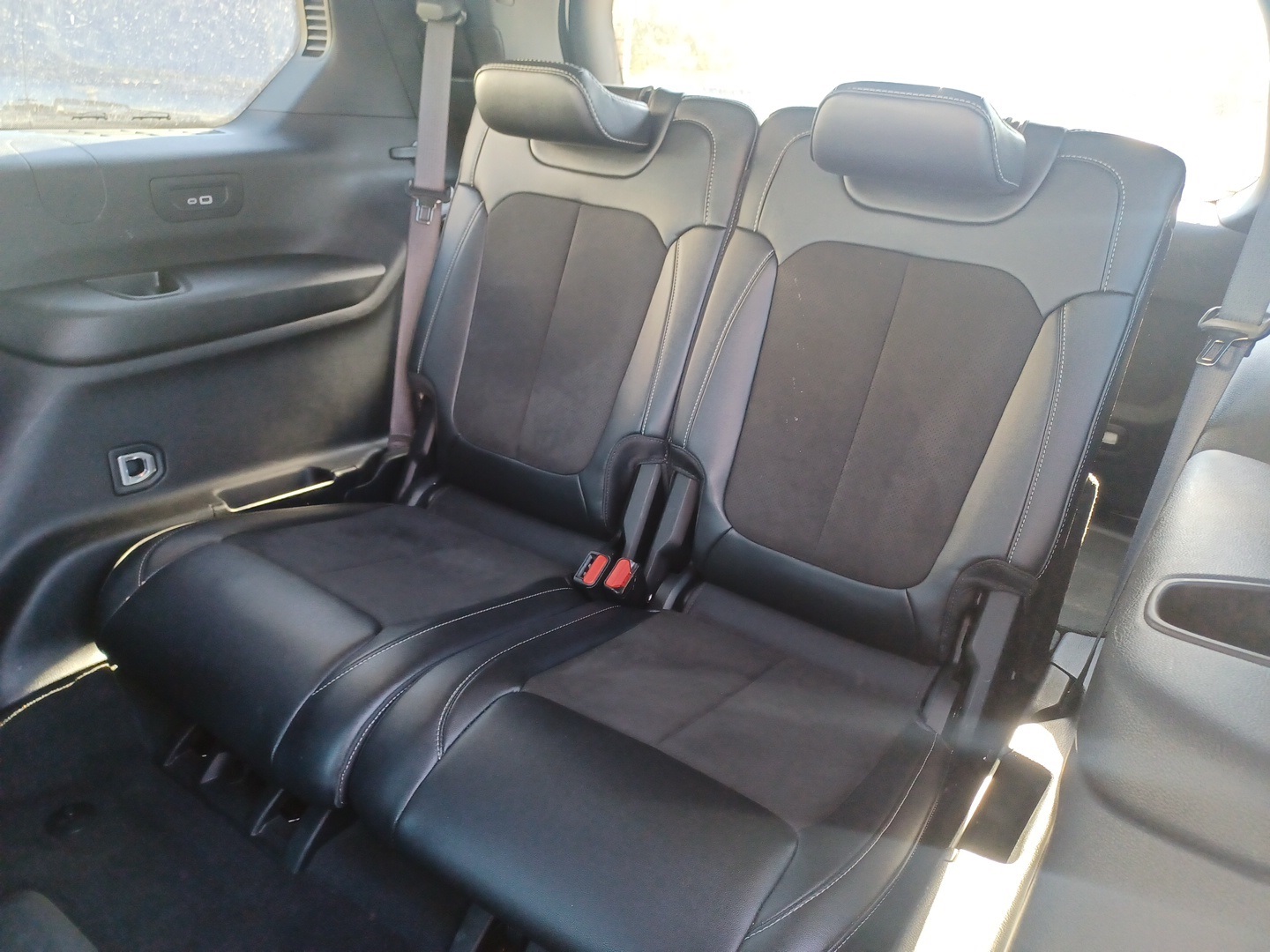 2023 Jeep Grand Cherokee Laredo Altitude photo 7
