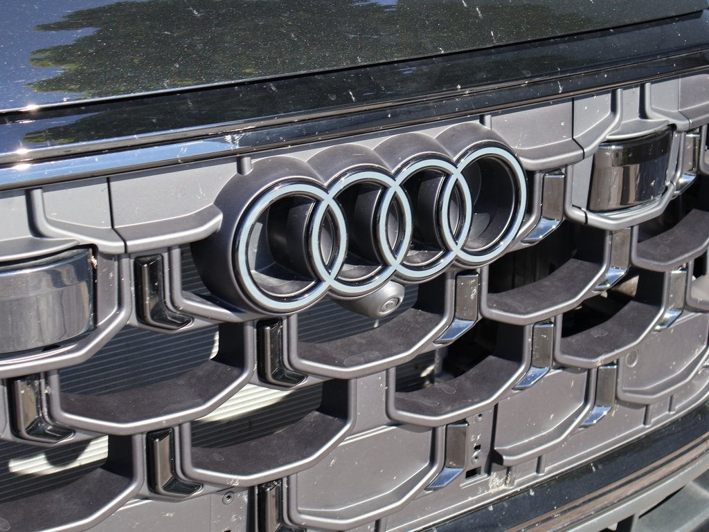Used 2025 Audi Q8 Prestige with VIN WA1FVBF12SD018545 for sale in Kansas City