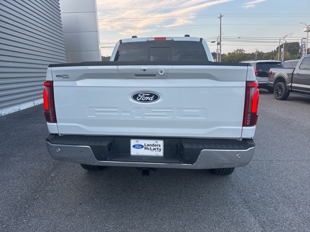 2025 Ford F-150 Lariat photo 4