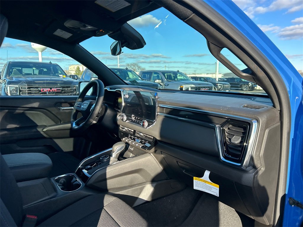 2026 GMC CANYON - Image 32