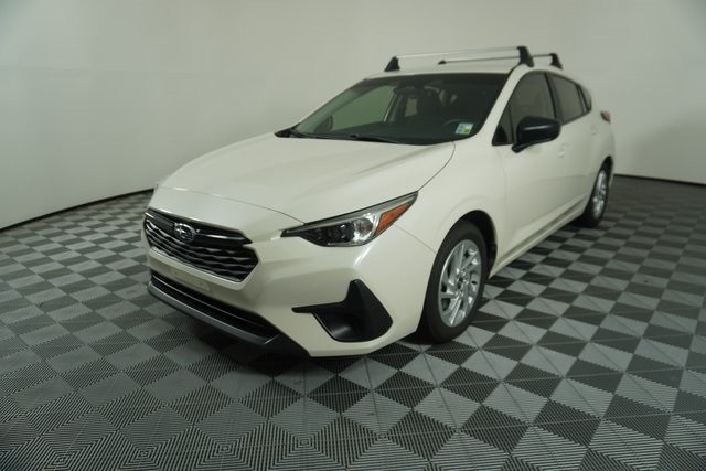 2024 Subaru Impreza Base photo 2