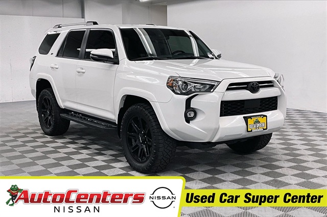 2023 Toyota 4Runner SR5 Premium's photo