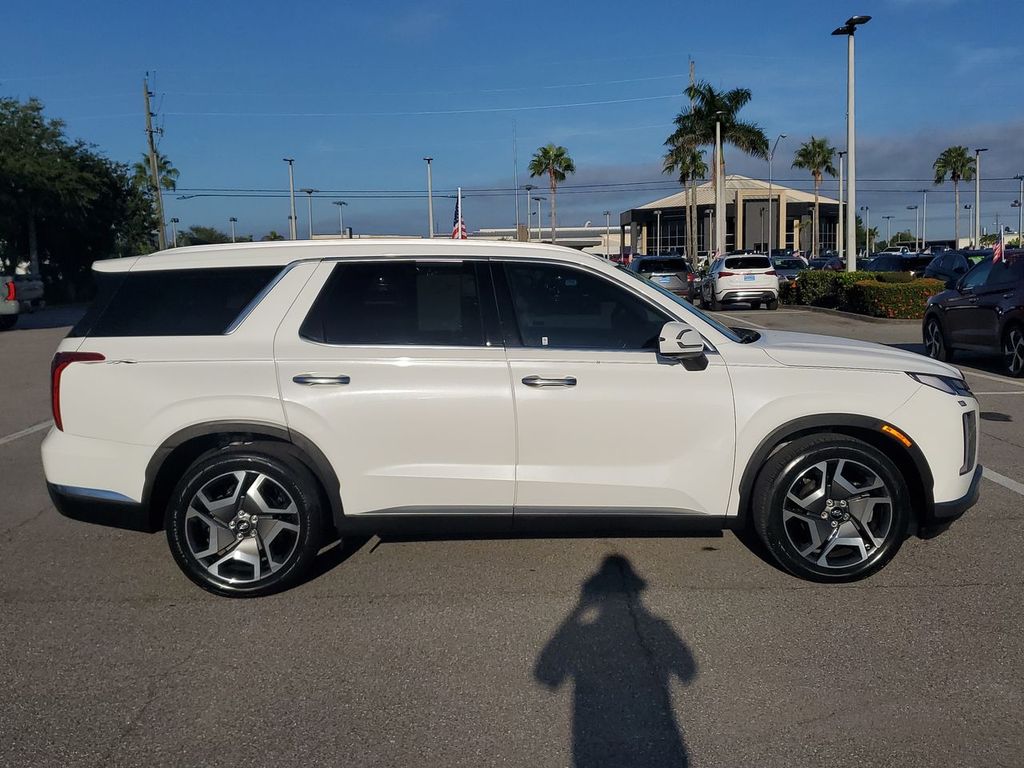2024 Hyundai Palisade Limited photo 10