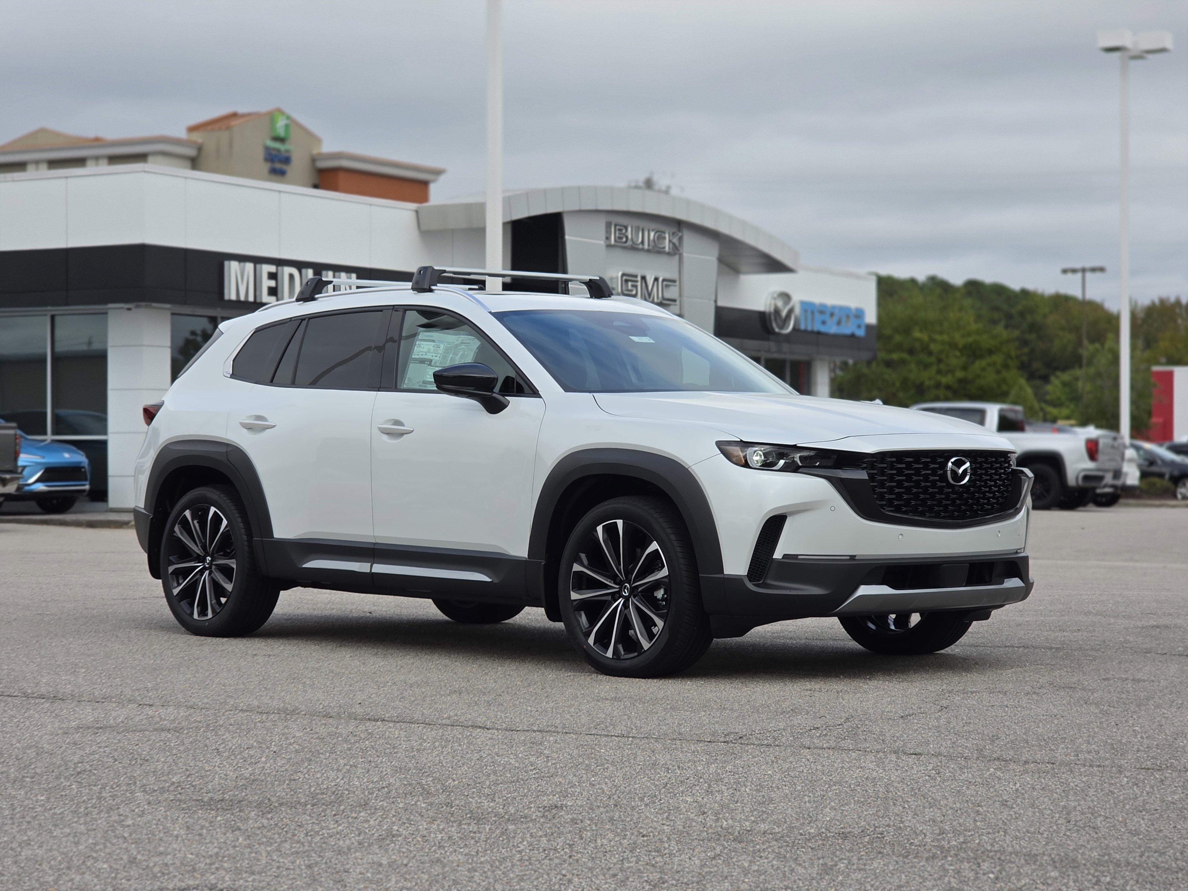 2025 Mazda CX-50 Premium Plus's photo