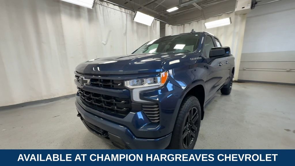 2022 Chevrolet Silverado 1500 RST photo 3