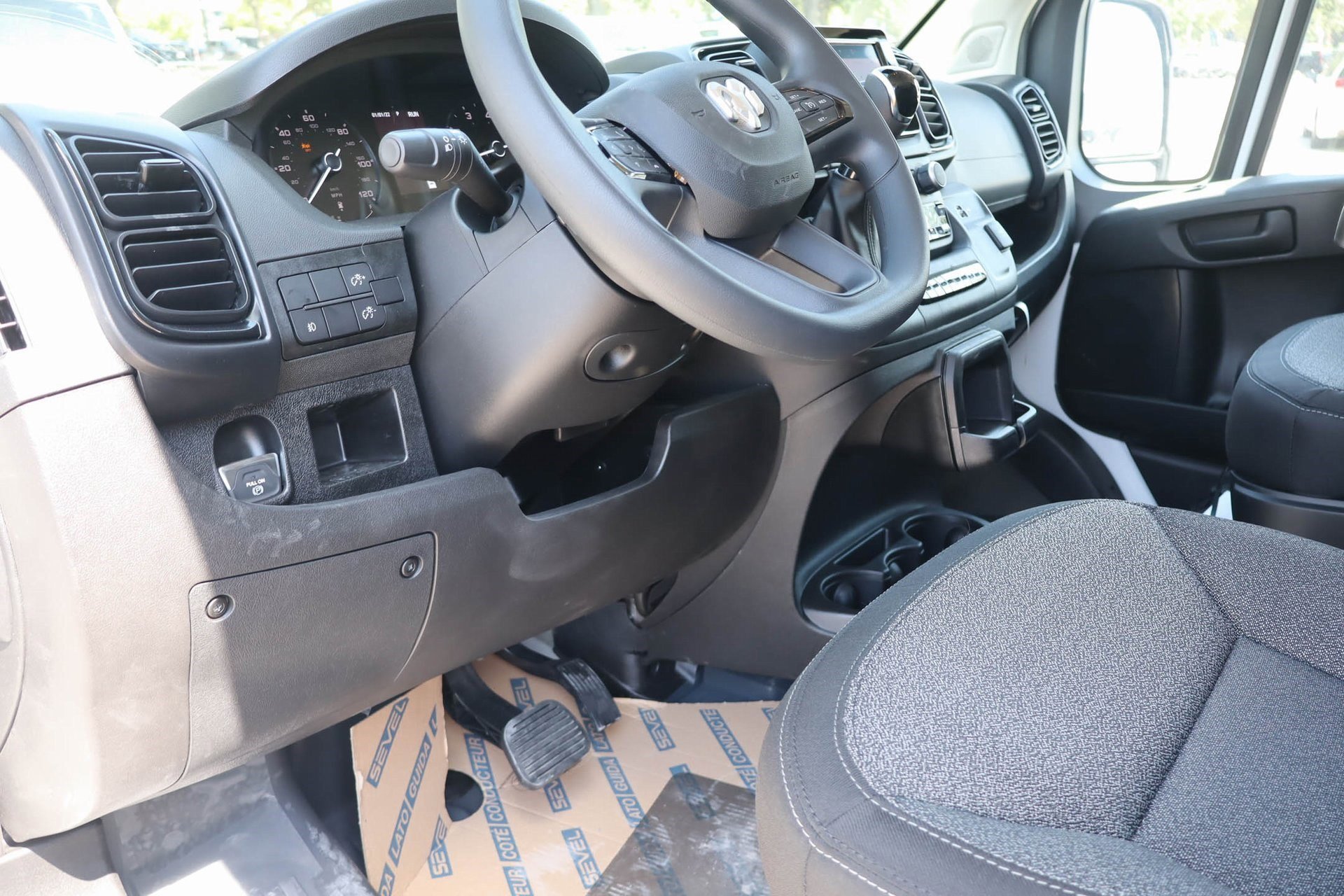 2026 Ram ProMaster 1500 photo 14