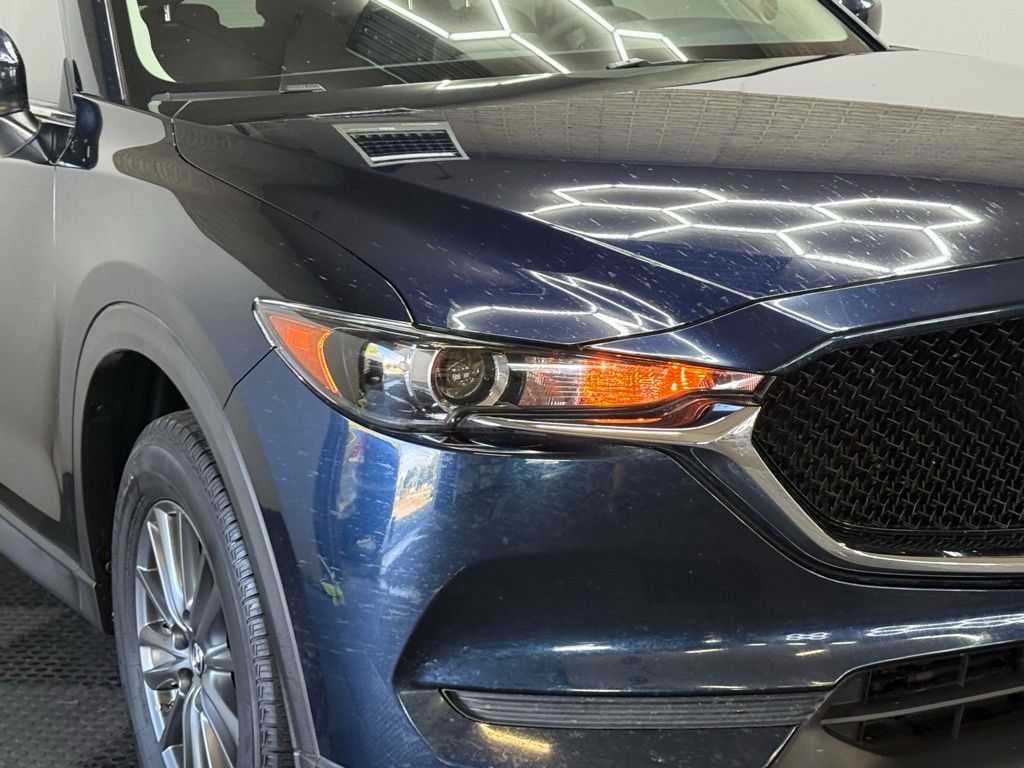 2020 Mazda CX-5 Touring photo 2