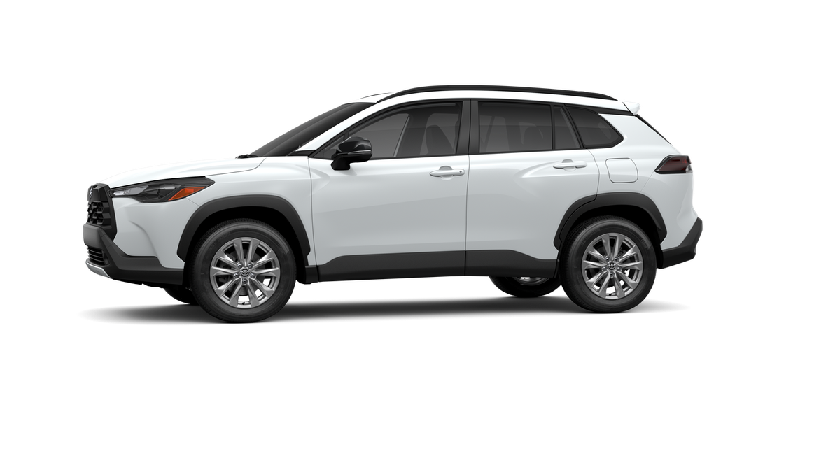 2026 Toyota Corolla Cross LE photo 31