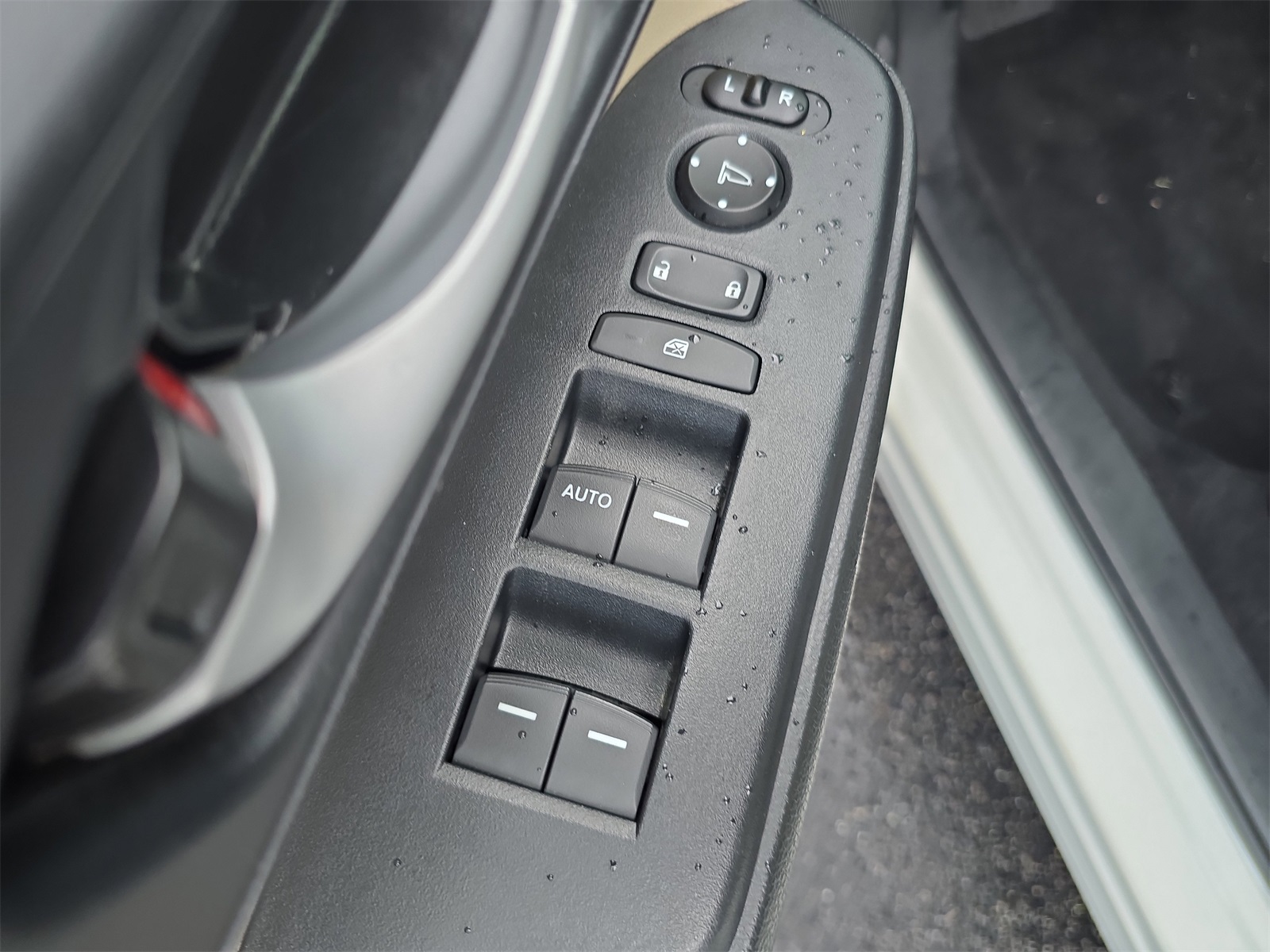 2018 Honda CR-V LX photo 13