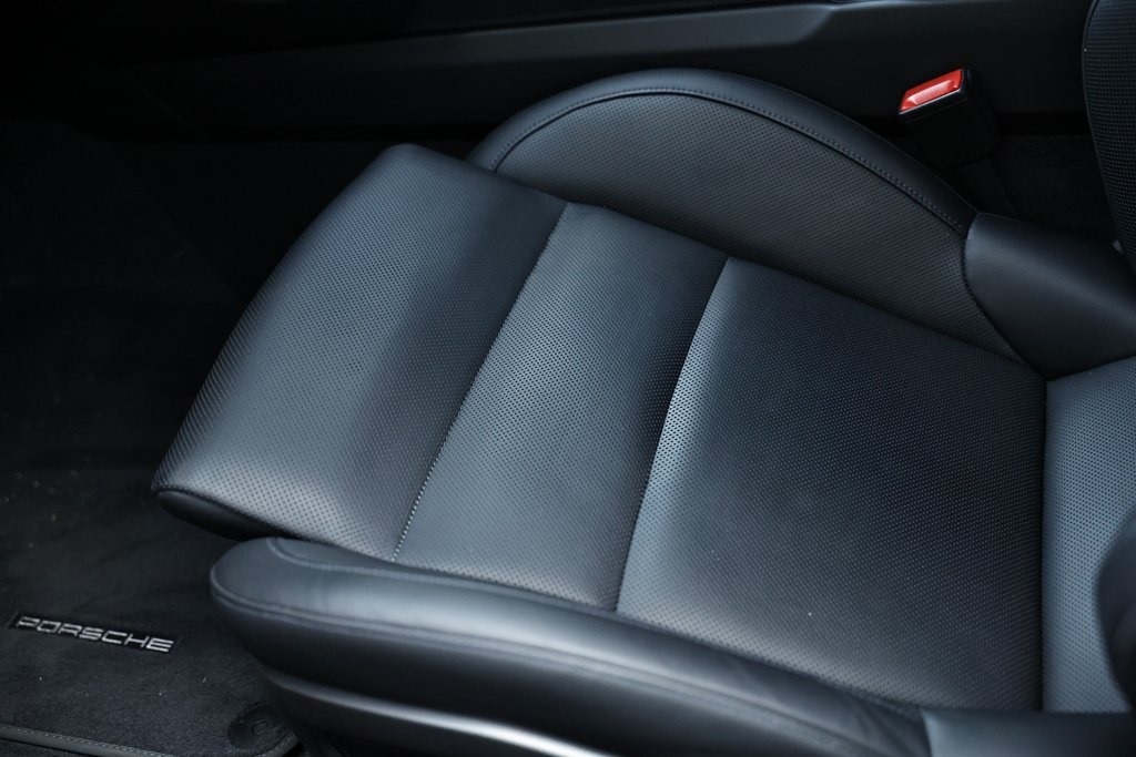 2023 Porsche 911 T photo 23