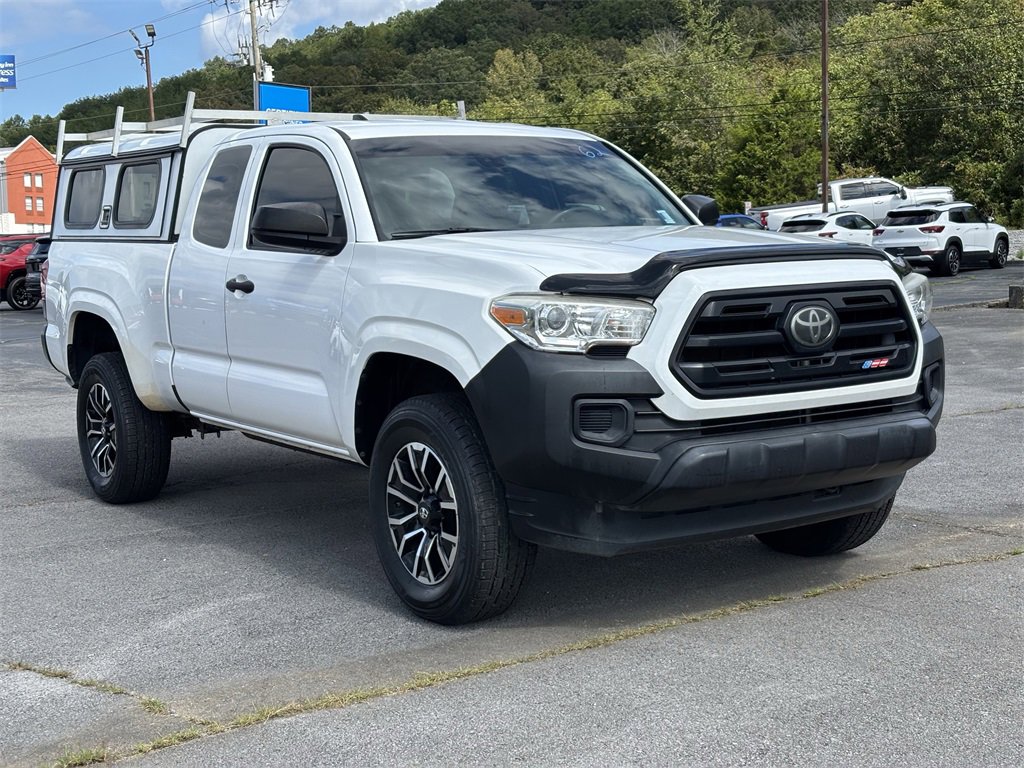 2018 Toyota Tacoma SR photo 9