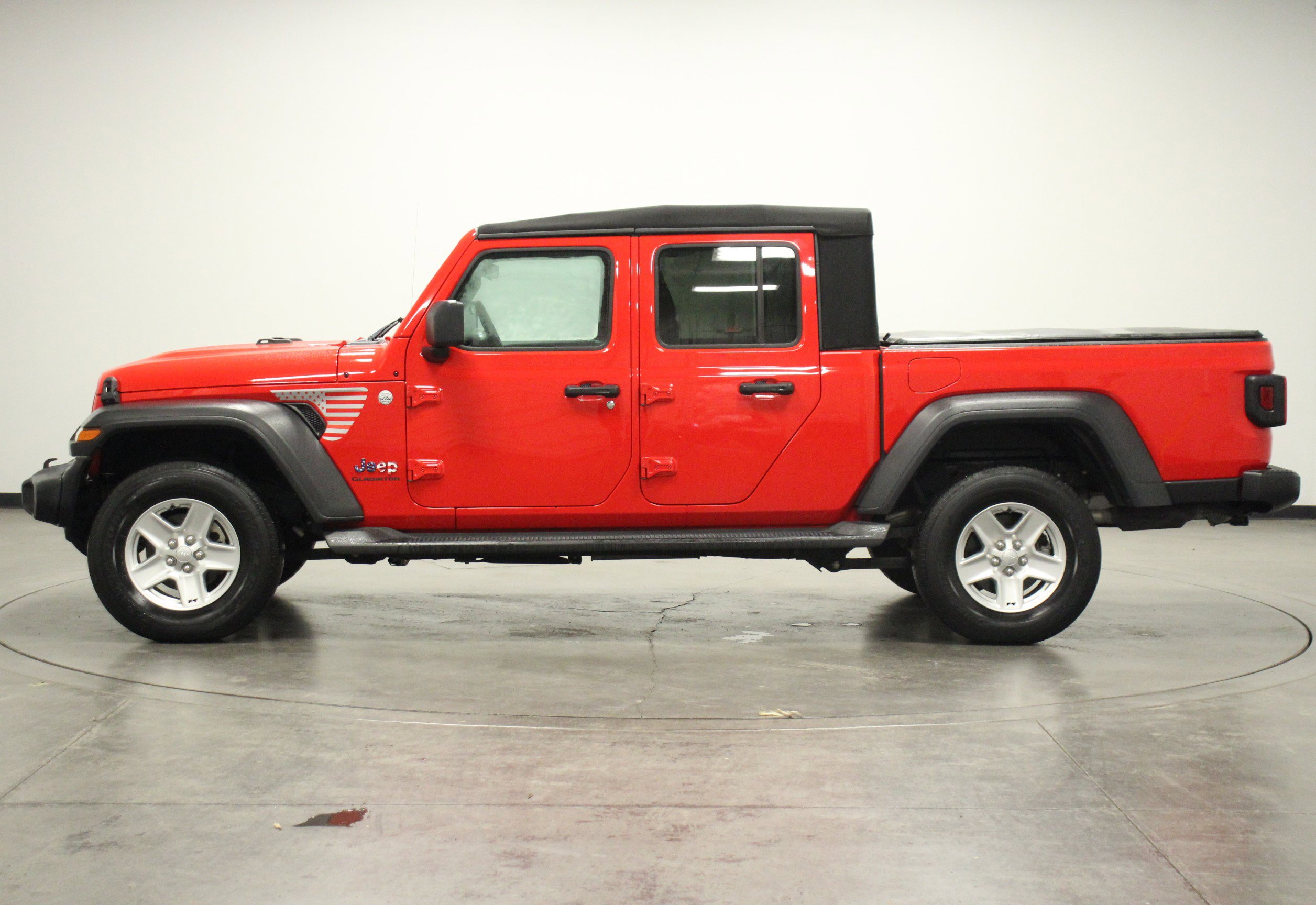 2020 Jeep Gladiator Sport photo 4
